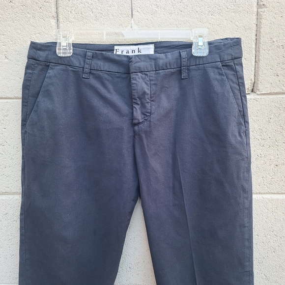 Frank & Eileen | Wicklow The Italian Chino Performance Twill in Vintage Navy - Picture 4 of 12